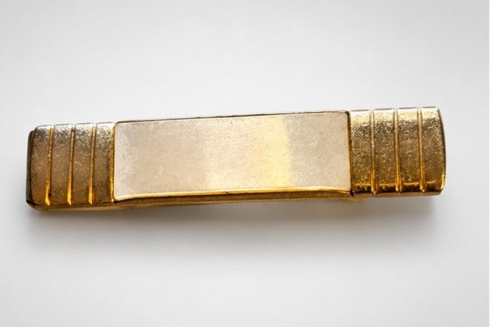 Vintage Anson‎ Tie Bar, Tie Clasp Men's Collectible White Lucite Gold-tone cl-